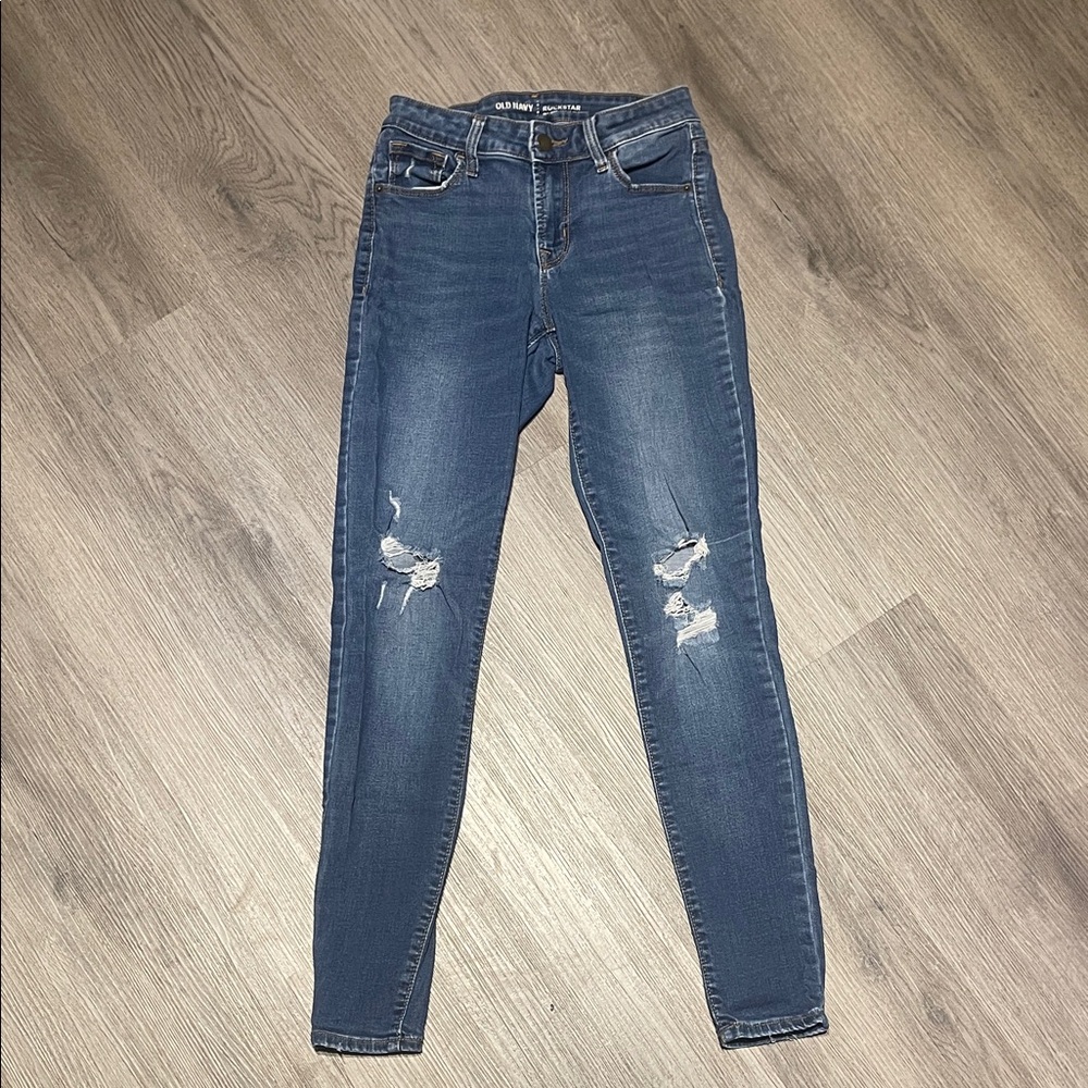 Old Navy Women's Distressed Skinny Jeans - Medium Blue Rockstar mid-rise size 0